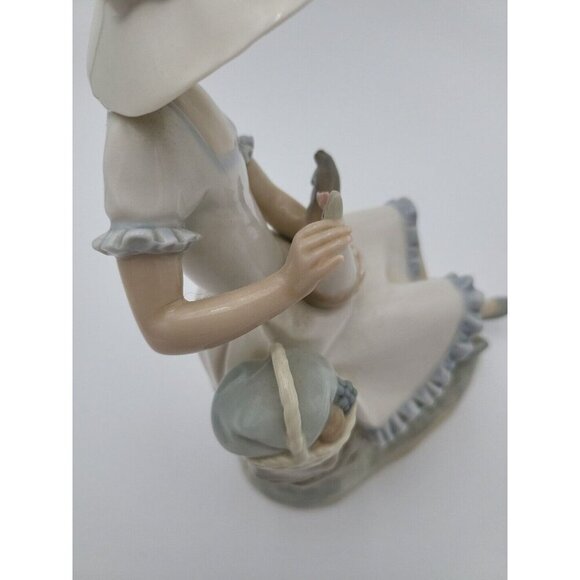 Vintage Nao By Lladro Girl Playing Rooster Spainish Figurine Excellent Condition - Picture 13 of 16